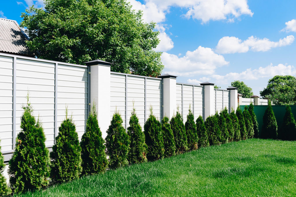 Comment choisir des panneaux pour un jardin ?