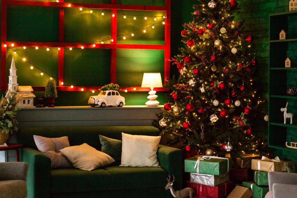 Décorer votre maison pour Noël : La SKI vous aiguille ! 