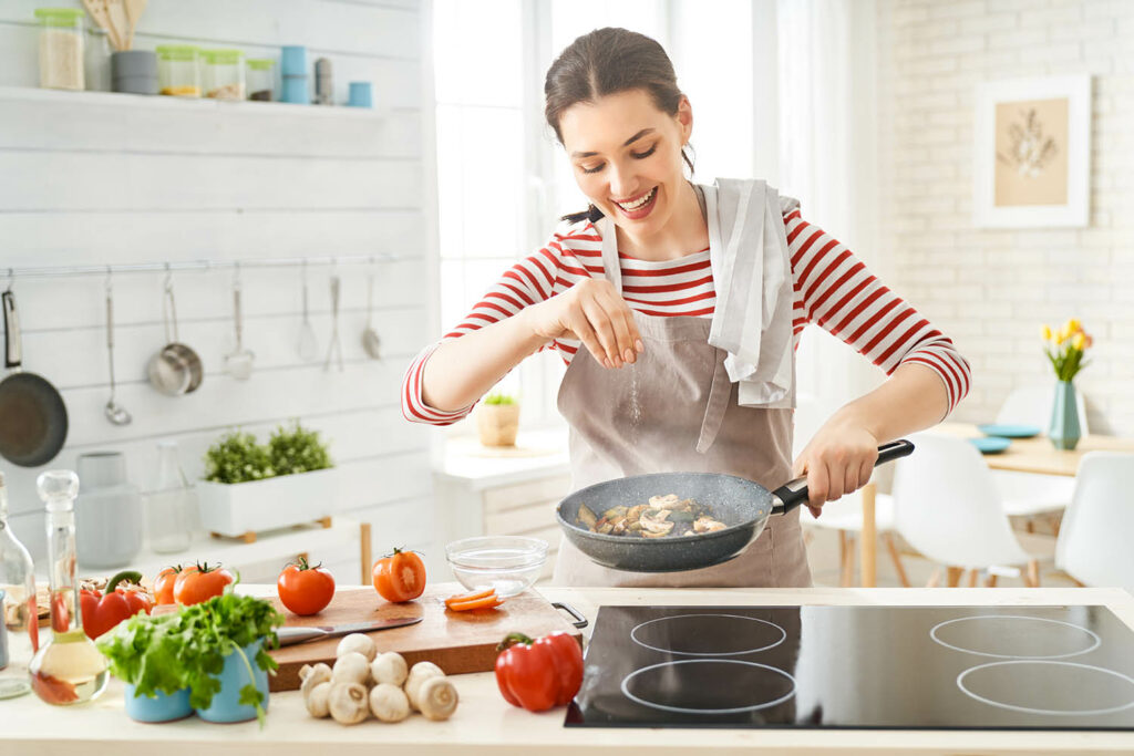 Optimiser votre temps : Conseils pour gagner du temps en préparant des repas à la maison