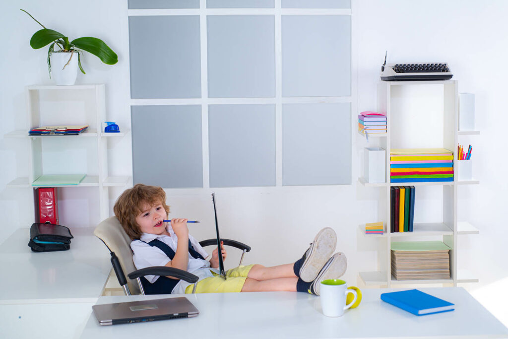 Comment créer un espace bureau pour votre enfant à la maison 