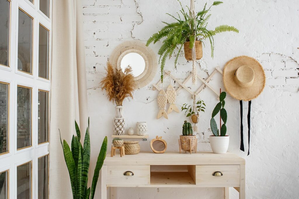 Tendances décoration printemps-été 2025 : fraîcheur, nature et audace